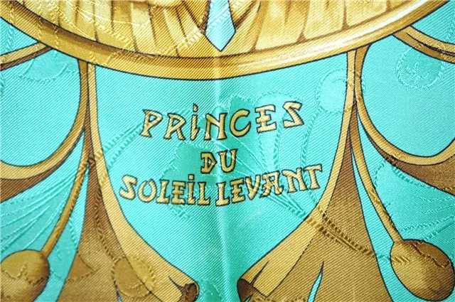 Auth HERMES Carre 90 Scarf "DAIMYO PRINCES DU SOLEIL LEVANT" Silk Green 5022C