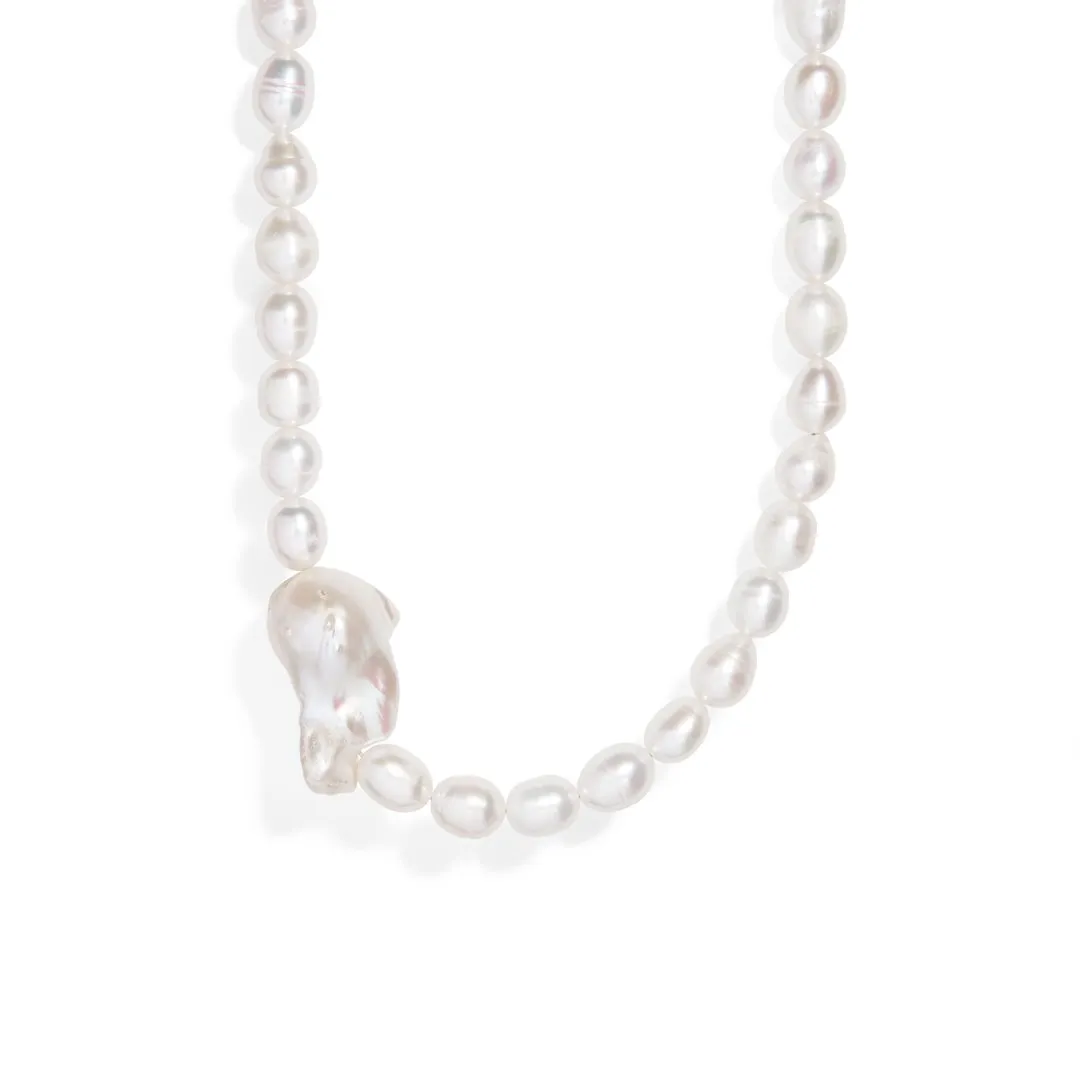 BAROQUE PEARL STRAND NECKLACE