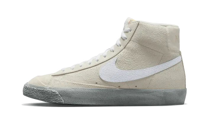 Blazer Mid '77 EMB Summit White