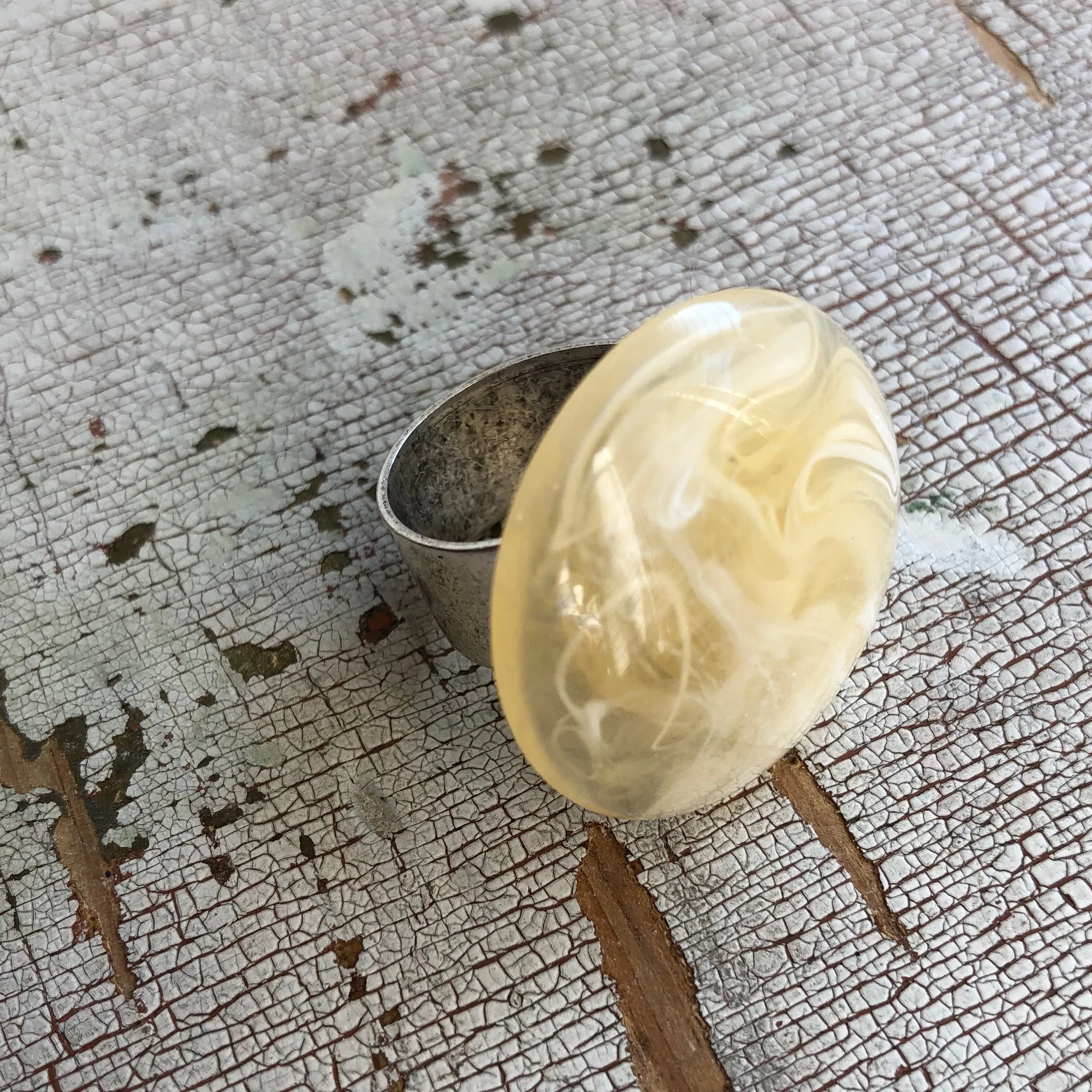 Cream White Marbled Vintage Lucite Silver Cocktail Ring