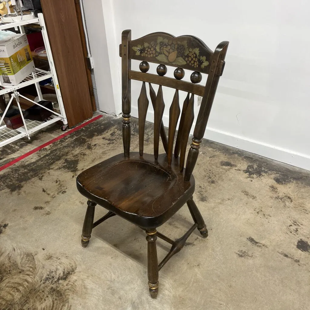 ETHAN ALLEN TAVERN STYLE DINING CHAIR