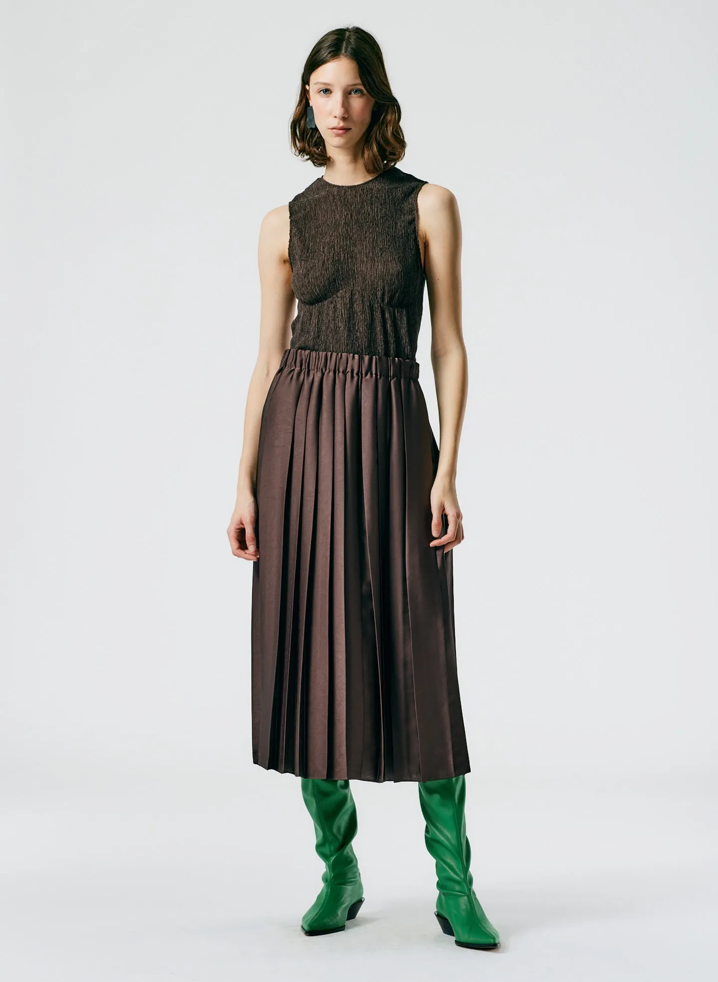 Feather Weight Pleated Pull On Skirt