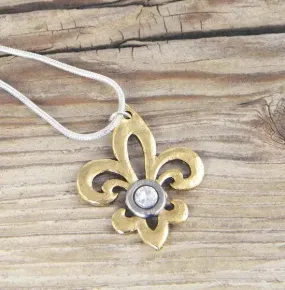 Hammered Fleur de Lis Necklace, Gold Tone