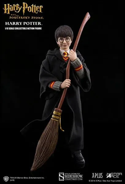 Harry Potter & The Sorcerers Stone: Harry Potter: Sixth Scale Figure