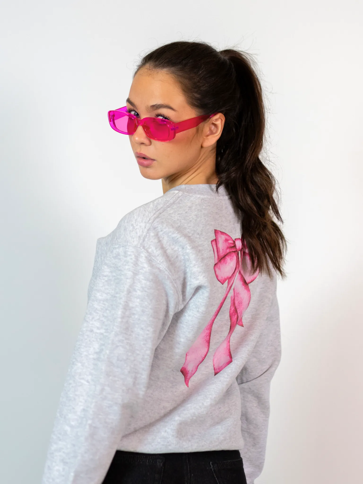 MEGA DOLLED UP (pink) SWEATSHIRT (rygprint) - GRÅ