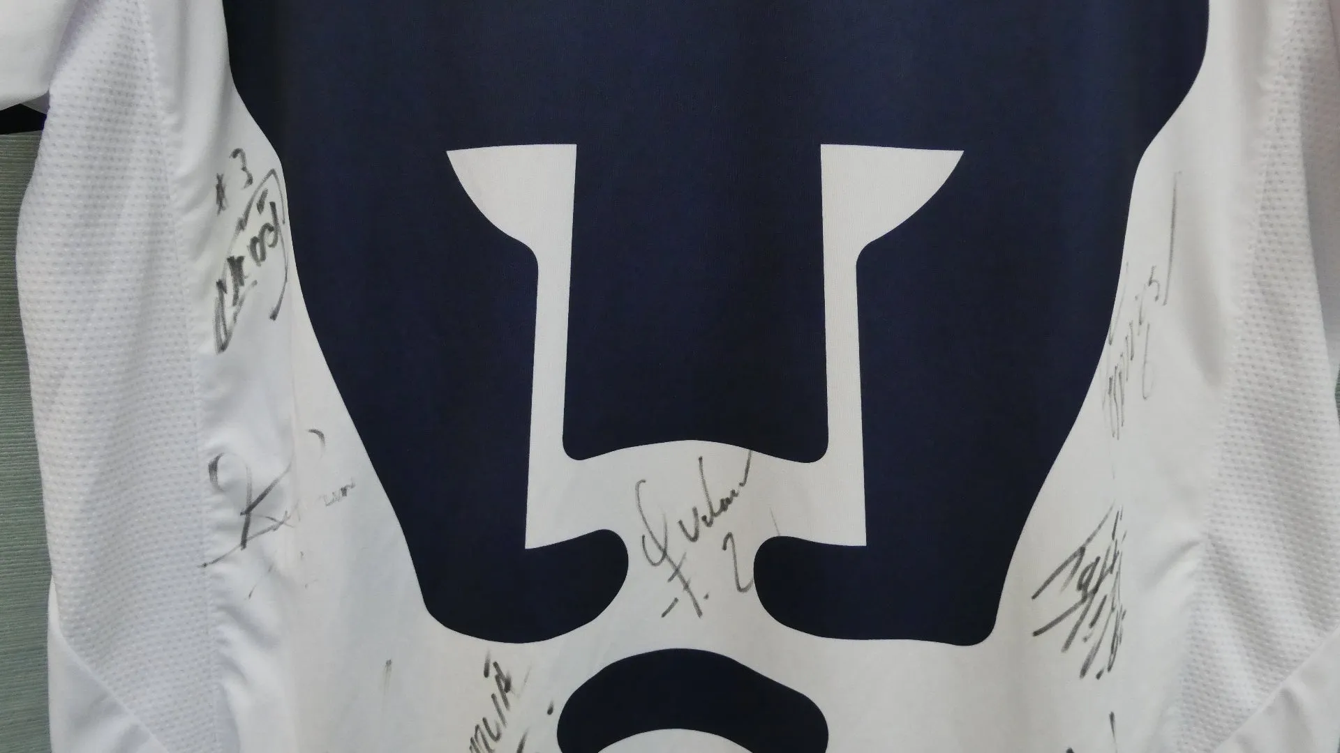 Mexico City Pumas Autographed Jersey