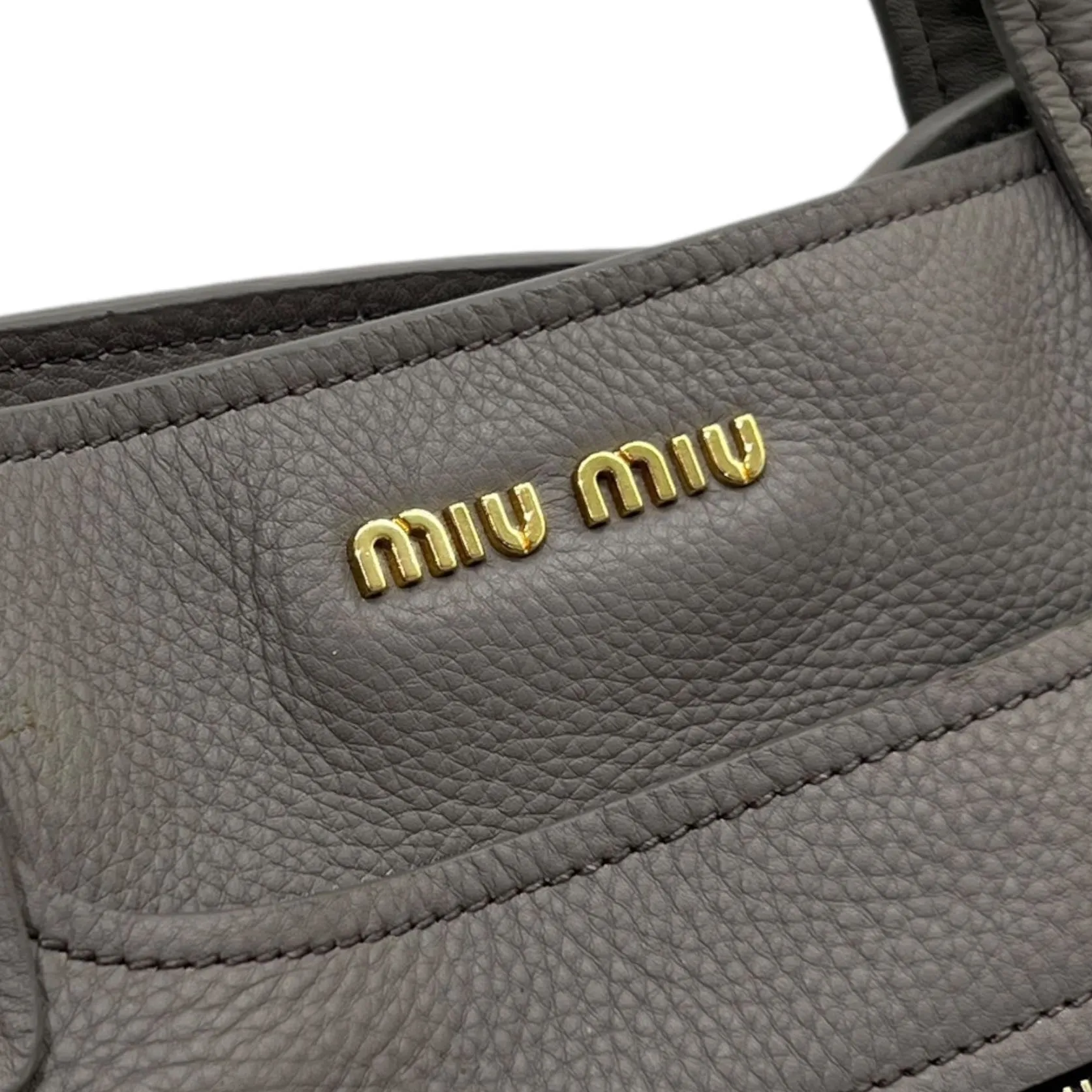 MIU MIU BORSA A SPALLA GRANDE IN PELLE