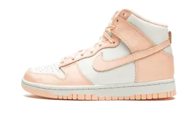 Nike Dunk High Crimson Tint