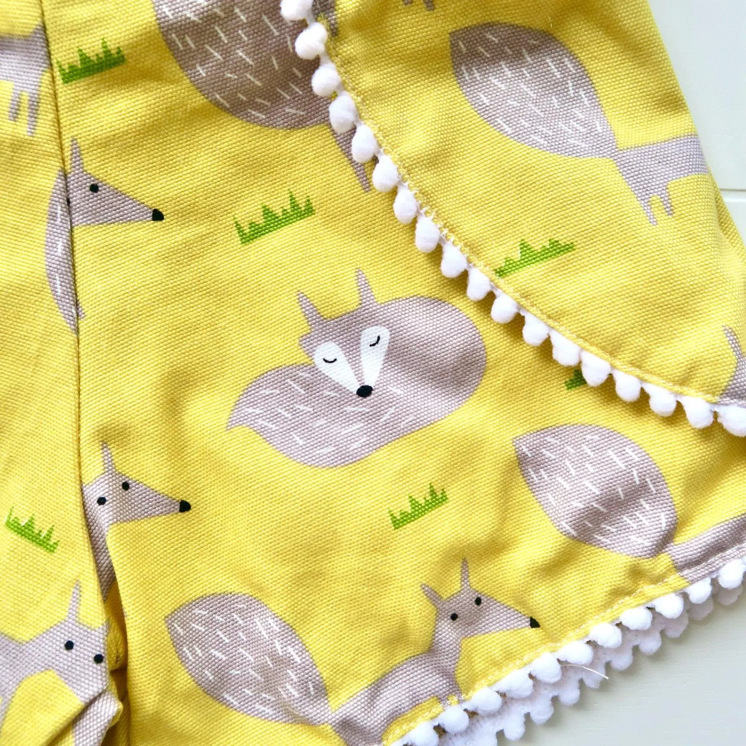 Pompom Shorts in Yellow Fox