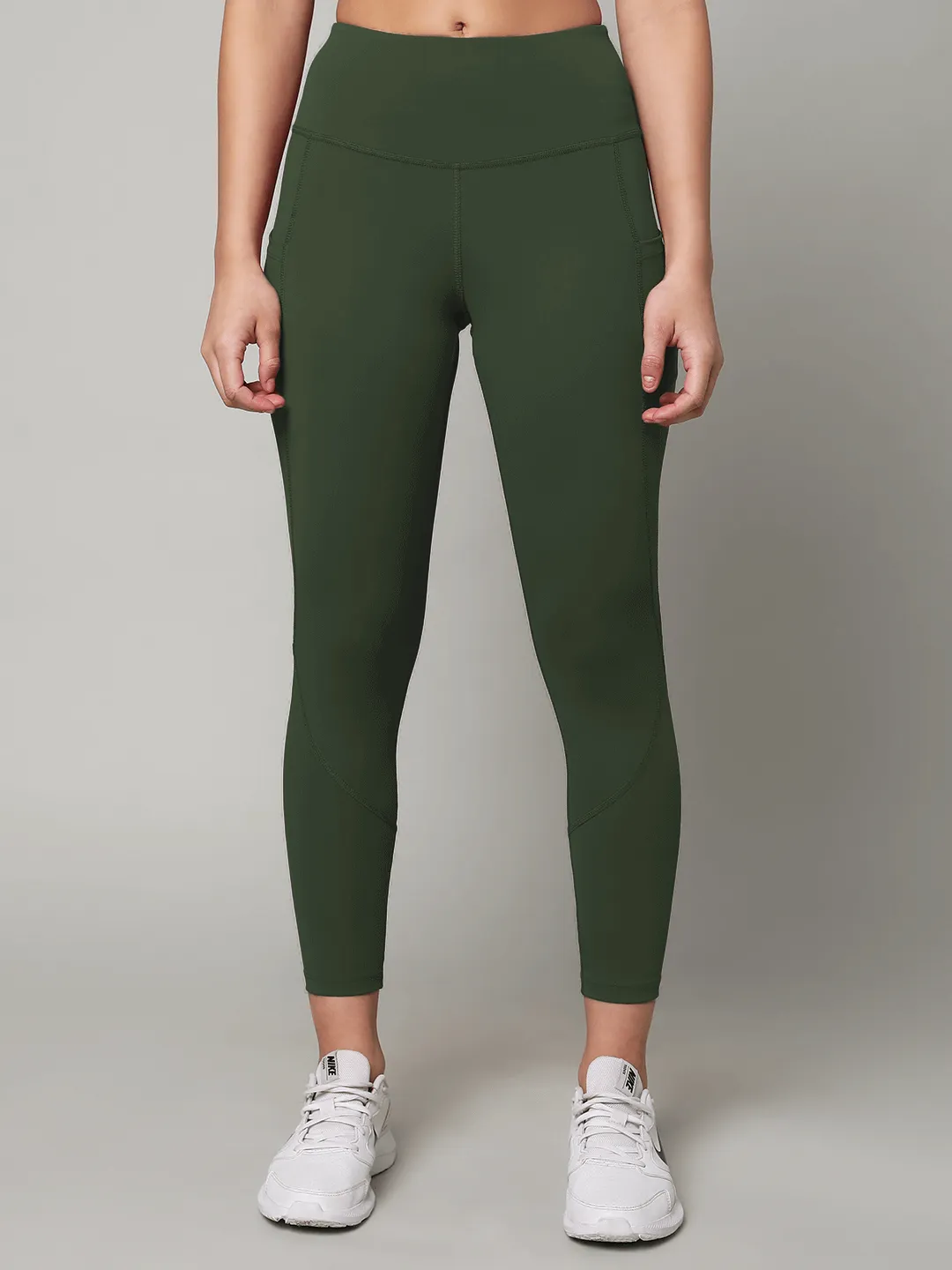 Sage High Impact Action Bra & Aura Leggings